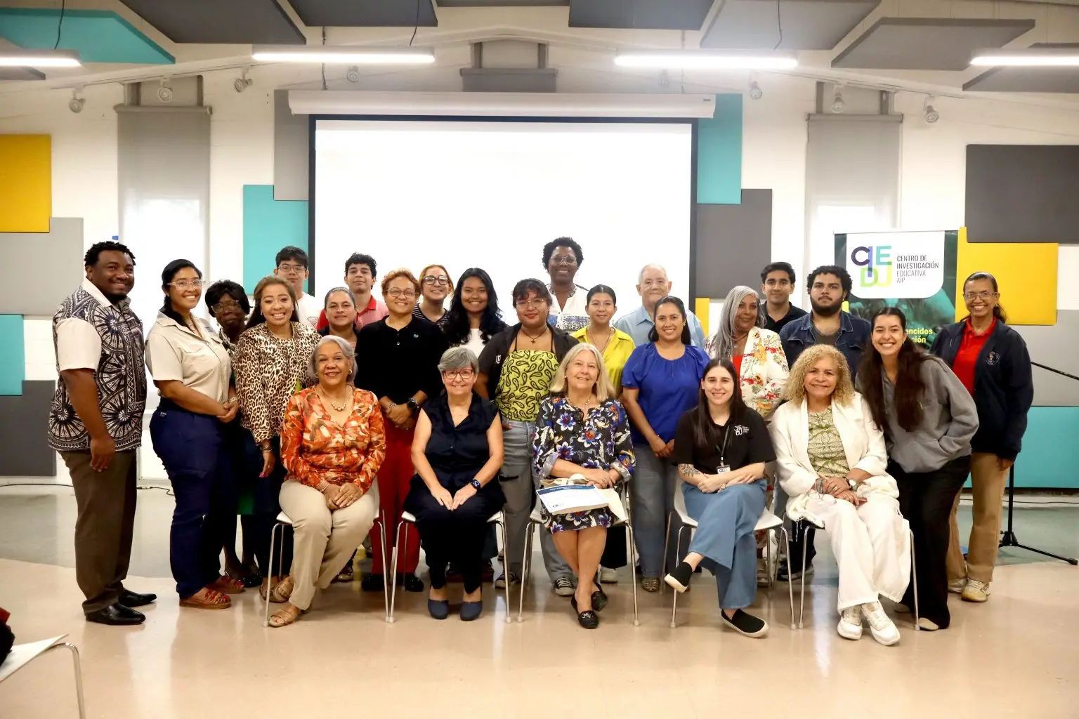 Education Researcher Participates in International Project on Reading Skills Among Future Teachers in Panama